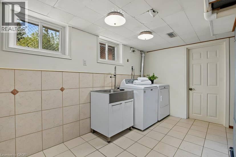 30 CATALINA Drive — photo 35 of 40