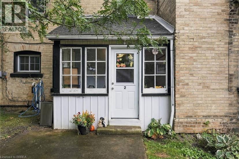 107 CAYLEY Street — photo 28 of 40