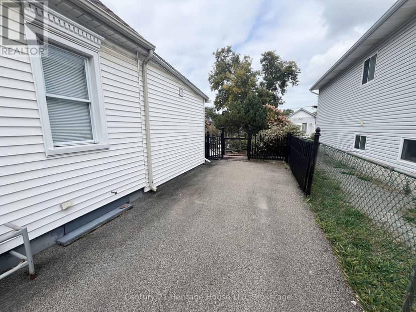 84 Rykert Street — photo 19 of 24