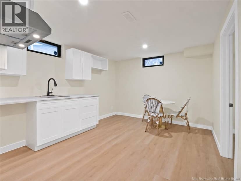 27 Alphonse Street — photo 28 of 40