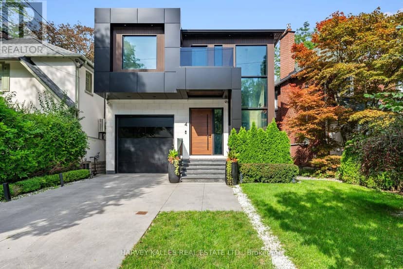 4 Douglas Crescent — photo 2 of 38