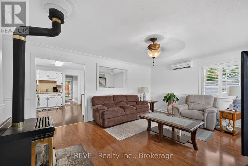 3262 Young Avenue — photo 8 of 24