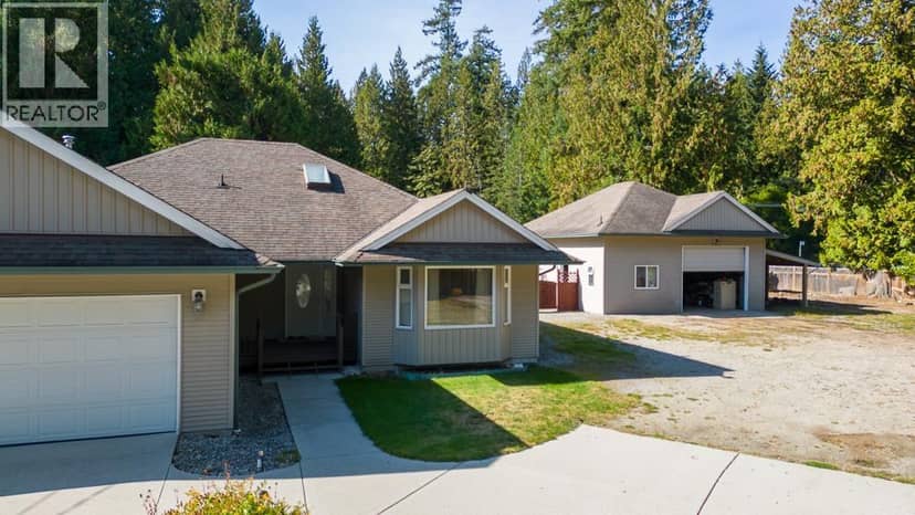 619 OCEAN VIEW, Gibsons