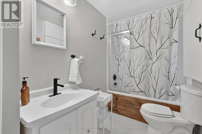 341 Cotter Street — photo 23 of 40