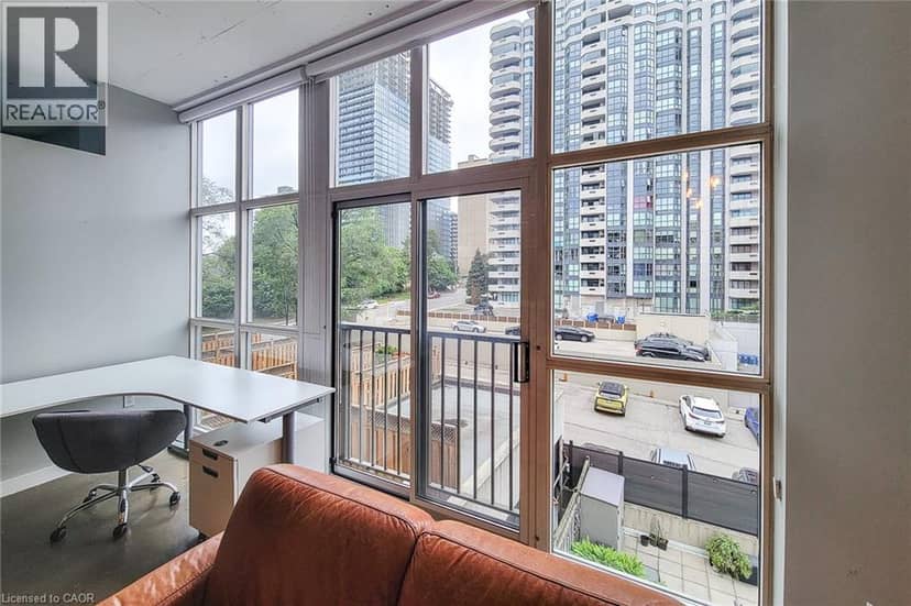 66 BAY Street S Unit# 414 — photo 15 of 40