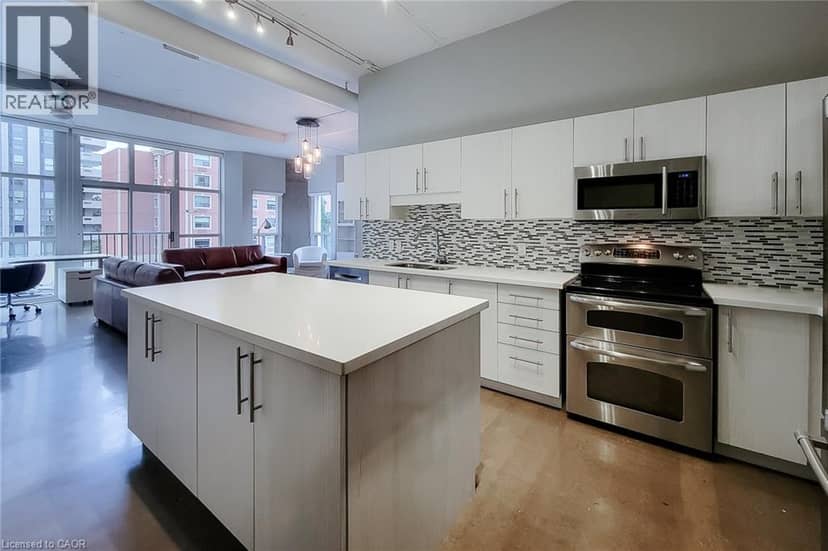 66 BAY Street S Unit# 414 — photo 16 of 40
