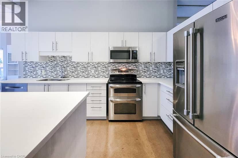 66 BAY Street S Unit# 414 — photo 17 of 40