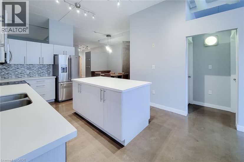 66 BAY Street S Unit# 414 — photo 19 of 40
