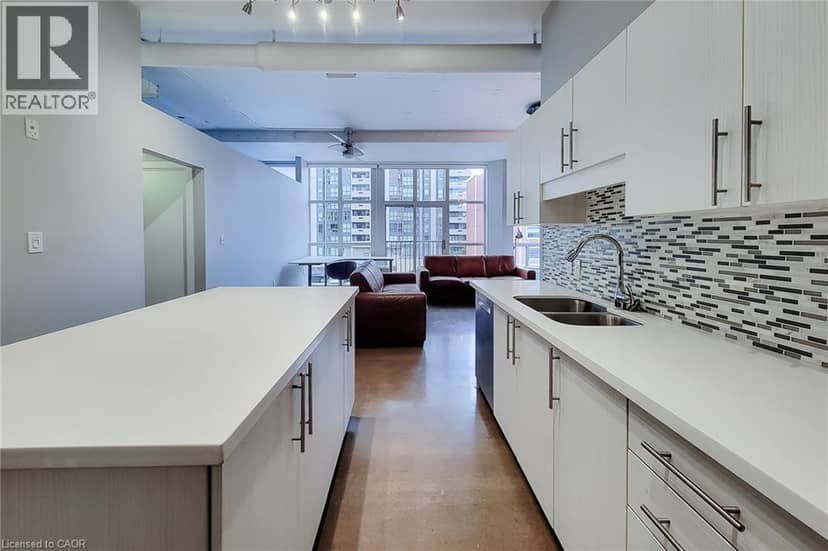 66 BAY Street S Unit# 414 — photo 22 of 40