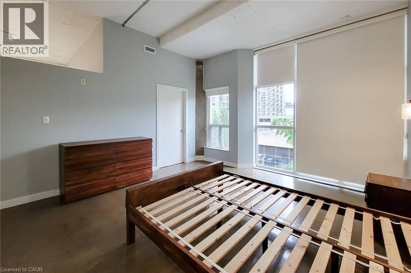 66 BAY Street S Unit# 414 — photo 28 of 40