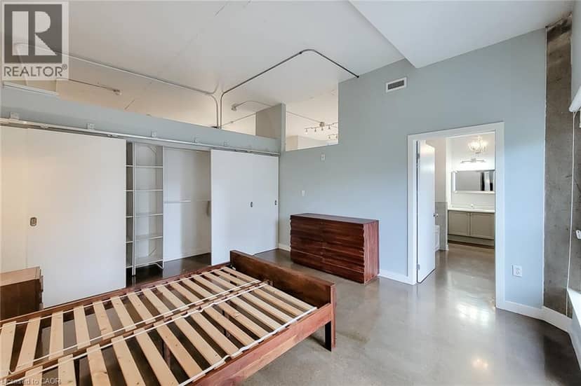 66 BAY Street S Unit# 414 — photo 30 of 40
