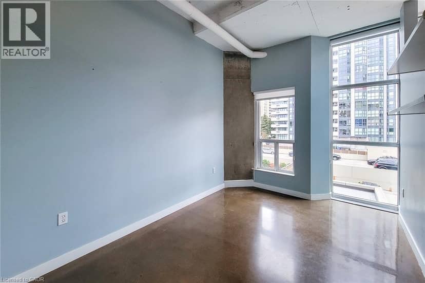 66 BAY Street S Unit# 414 — photo 34 of 40