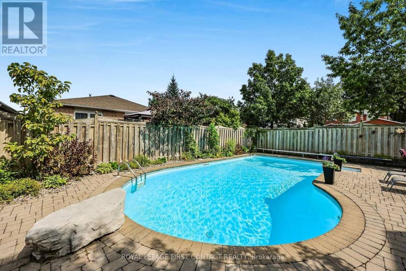 1 Brown Wood Drive, Barrie, photo 2