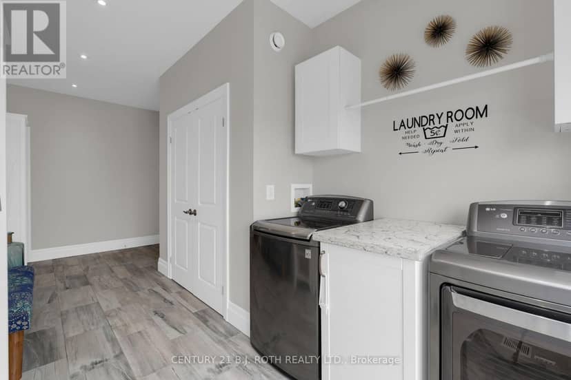2700 Line 4 N — photo 25 of 40