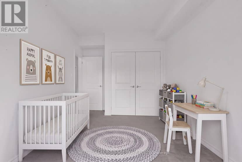 212 - 5 Greenwich Street — photo 12 of 17