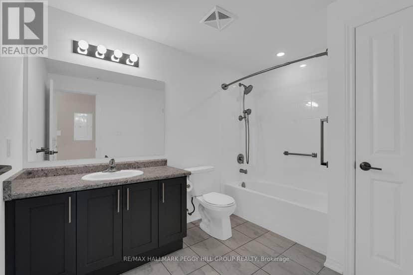 212 - 5 Greenwich Street — photo 13 of 17