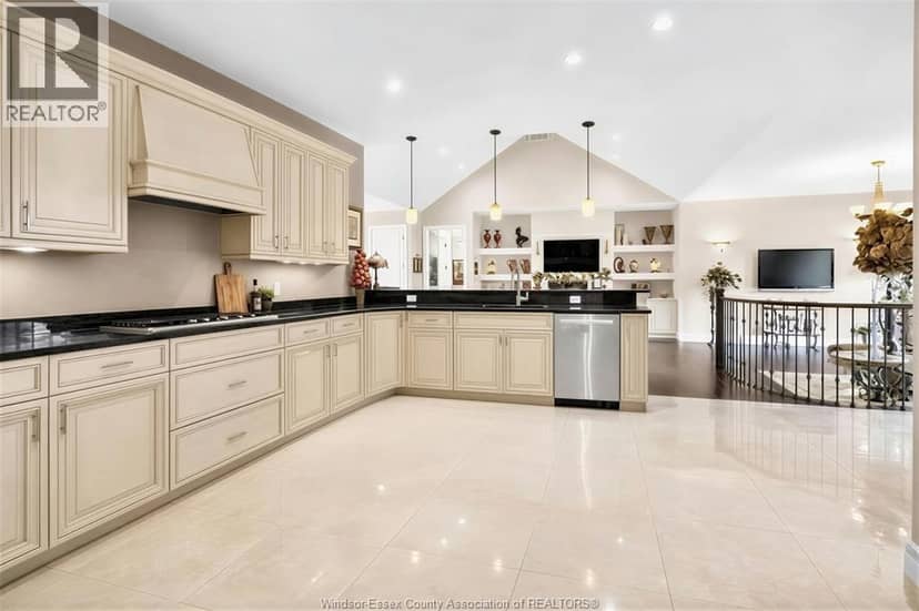 44 Hilton Court — photo 10 of 34