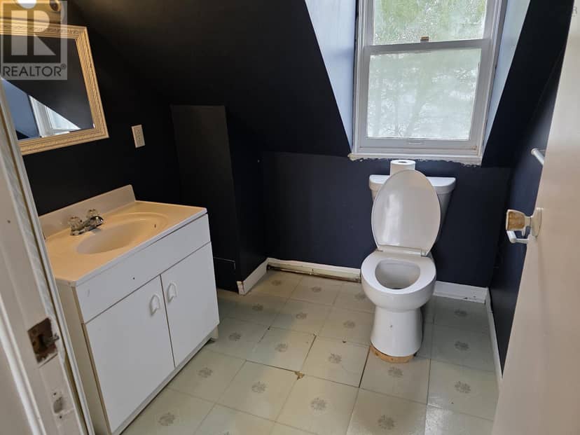 618 Main Street — photo 20 of 27