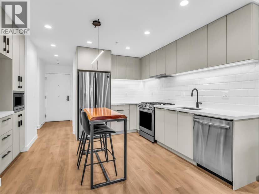 104 3018 ST. GEORGE STREET, Port Moody, photo 4