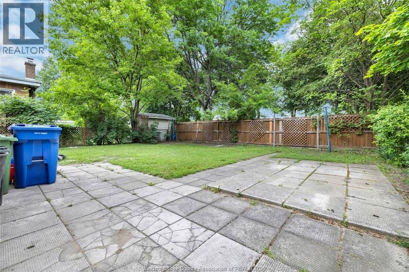 1158 Dot Avenue — photo 8 of 9