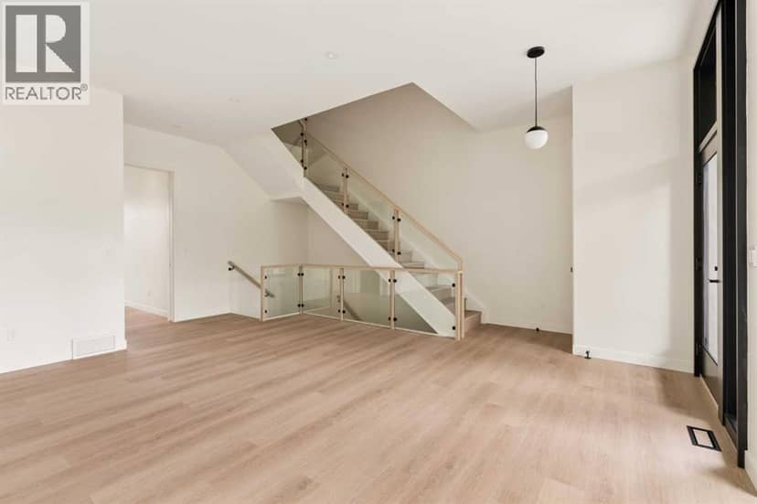 3C Willow Crescent SW — photo 9 of 40