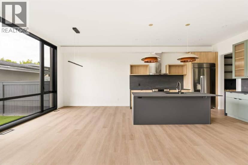3C Willow Crescent SW — photo 15 of 40