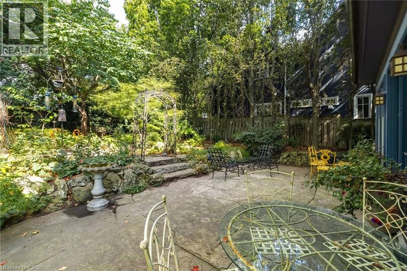 43 BURNET Street — photo 31 of 40