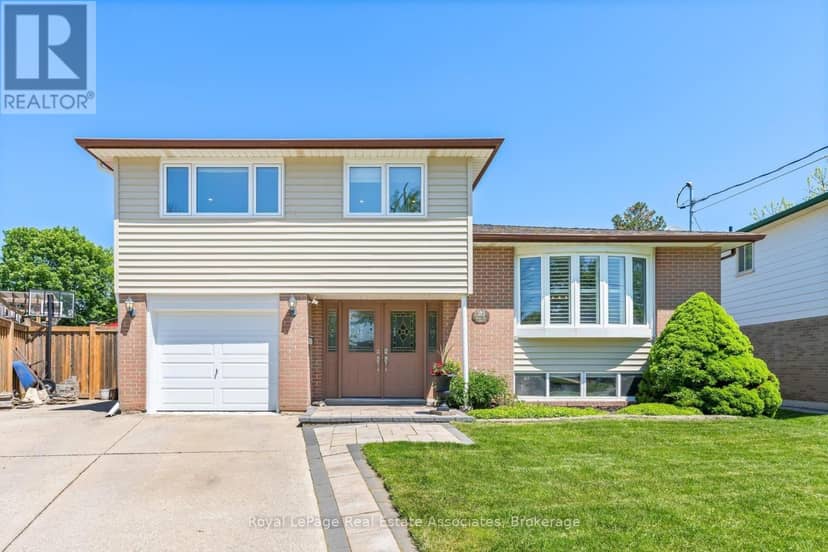 26 Marilyn Crescent — photo 4 of 40