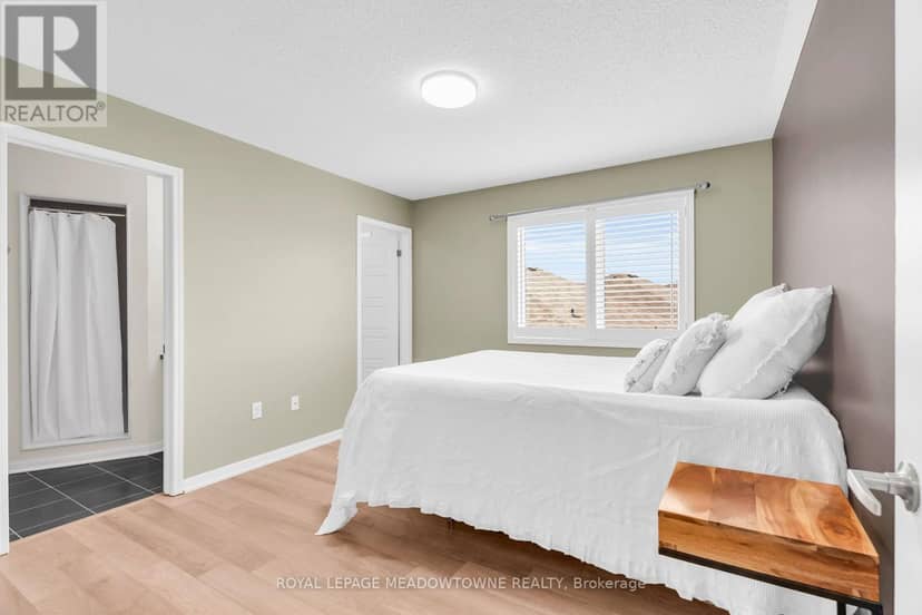 70 Betterton Crescent — photo 19 of 30