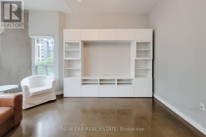 414 - 66 Bay Street S — photo 11 of 40