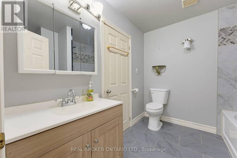 7877 Canborough Road — photo 18 of 40