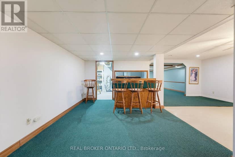 7877 Canborough Road — photo 23 of 40