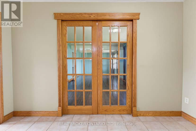 7877 Canborough Road, Haldimand, photo 8
