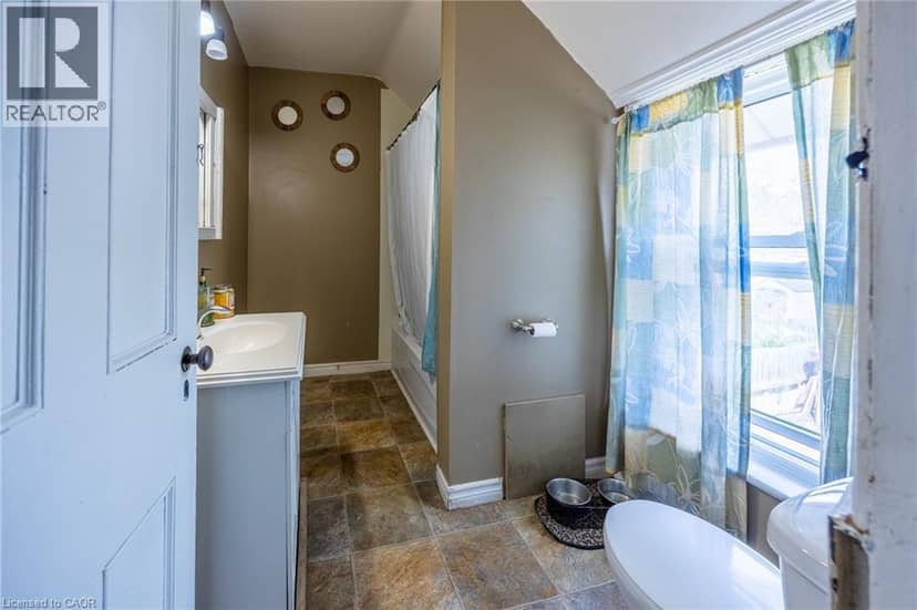 359 MAIN Street — photo 16 of 23