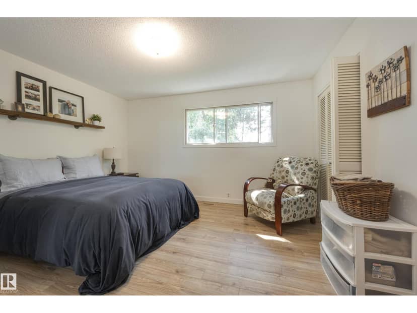 77 Beacon Cr — photo 23 of 38