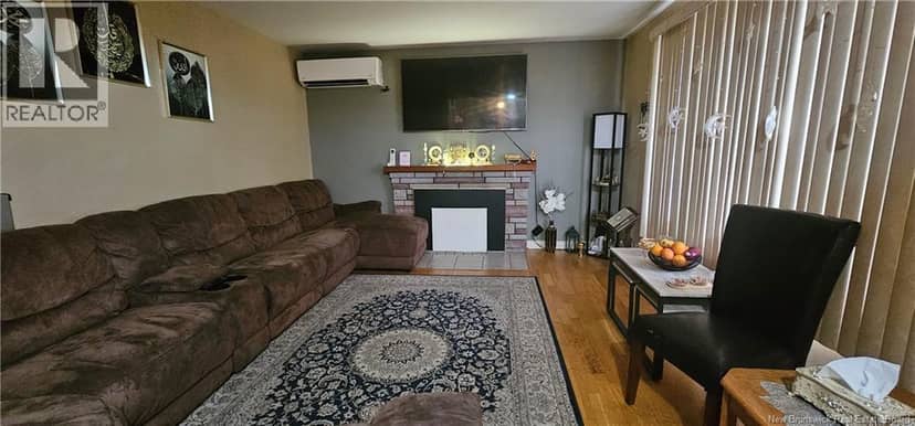 118 Spruce Street — photo 3 of 17