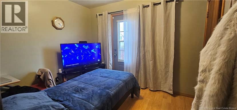 118 Spruce Street — photo 5 of 17