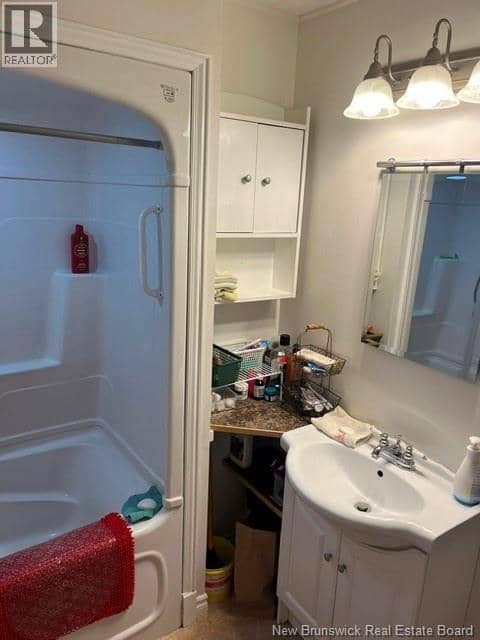 220 Maple Avenue — photo 20 of 28
