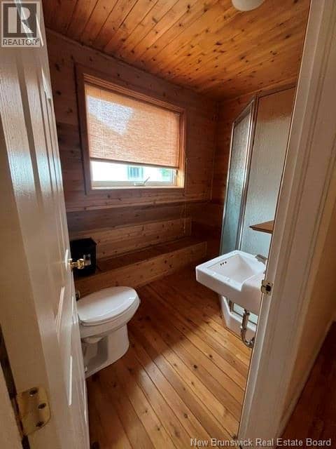 220 Maple Avenue — photo 25 of 28