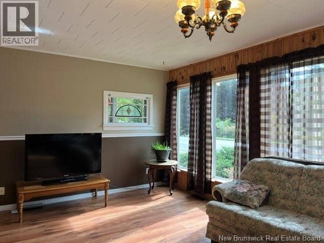 220 Maple Avenue, Sussex, photo 5