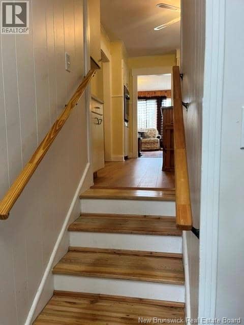 220 Maple Avenue — photo 9 of 28