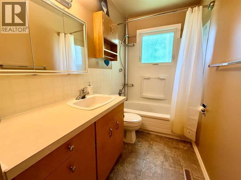 40108 Range Road 35 — photo 14 of 40