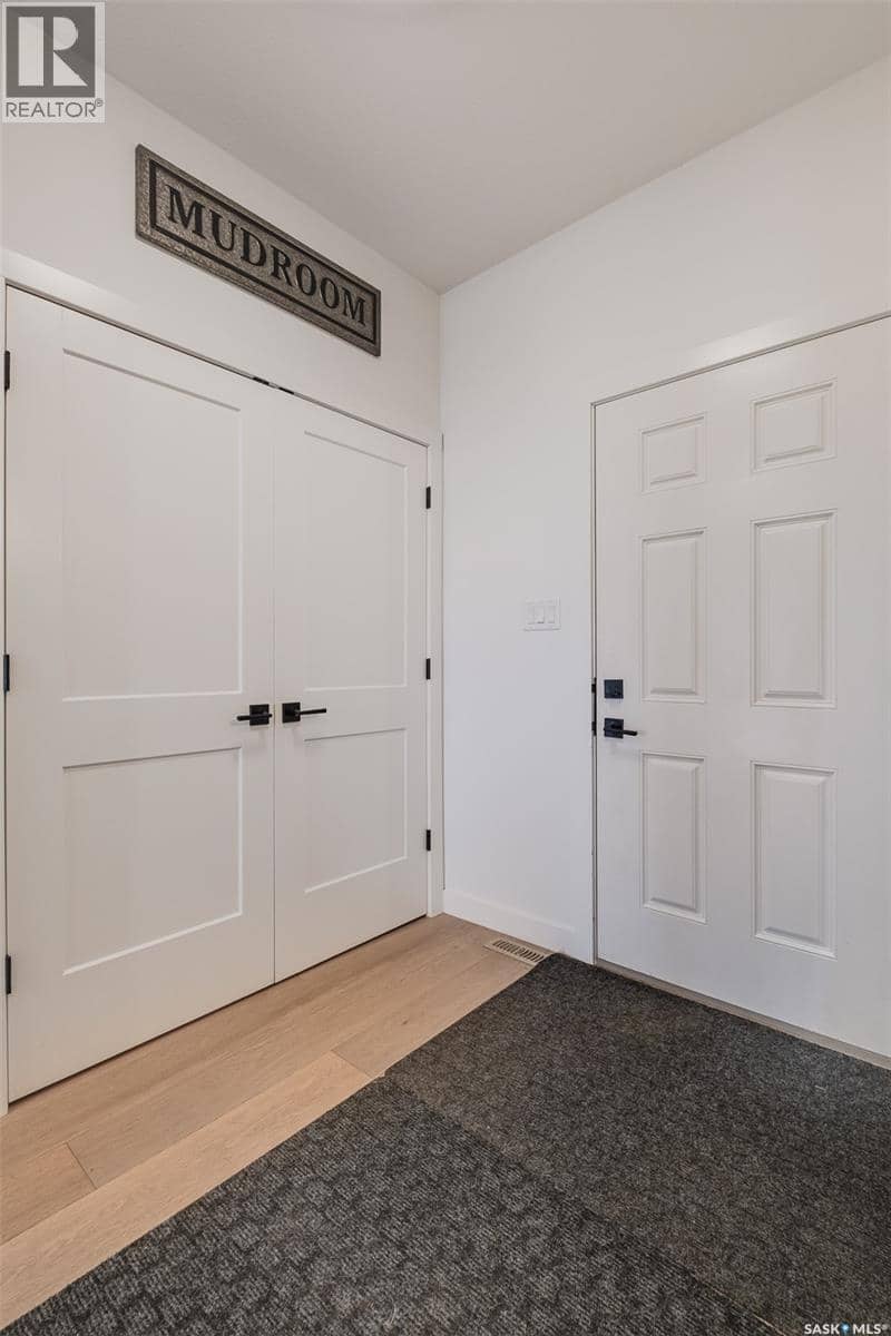 Hayter Acreage — photo 16 of 40