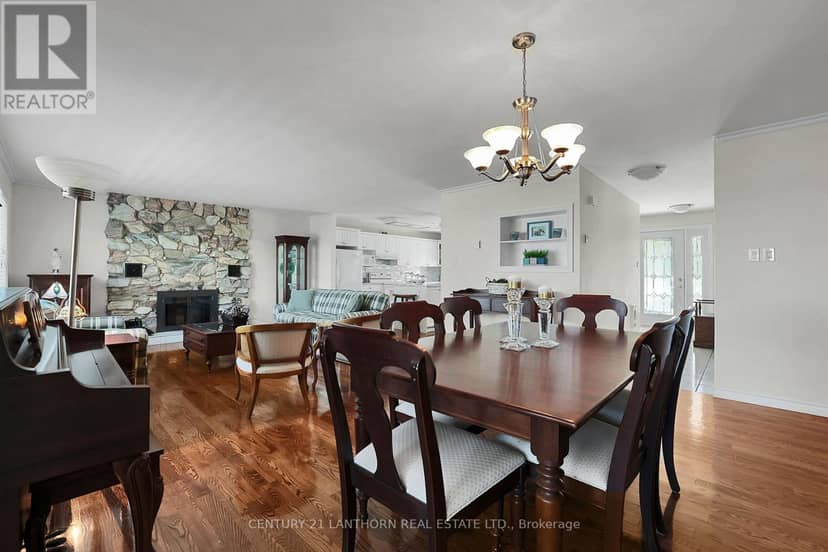 251 High Shore Road — photo 26 of 40