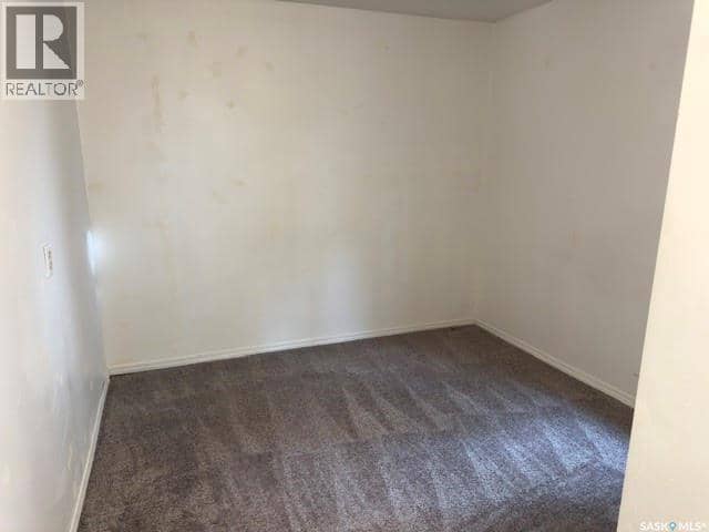 921 109th STREET — photo 8 of 12