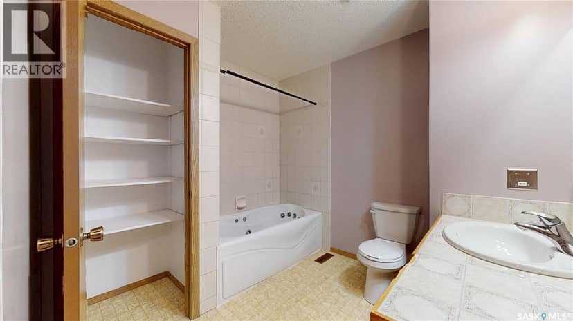 6418 Dalgliesh Drive — photo 31 of 40