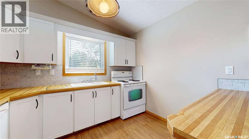 6418 Dalgliesh Drive — photo 9 of 40