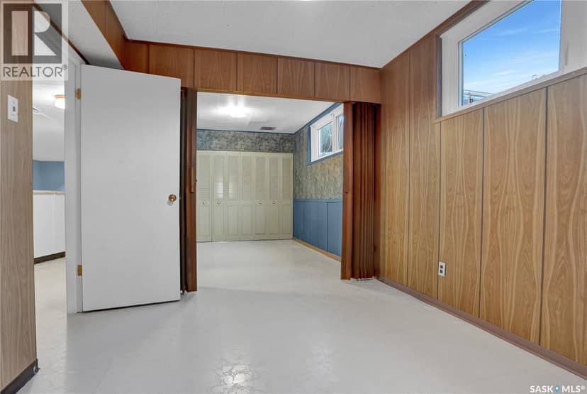 972 Simcoe Street — photo 36 of 40