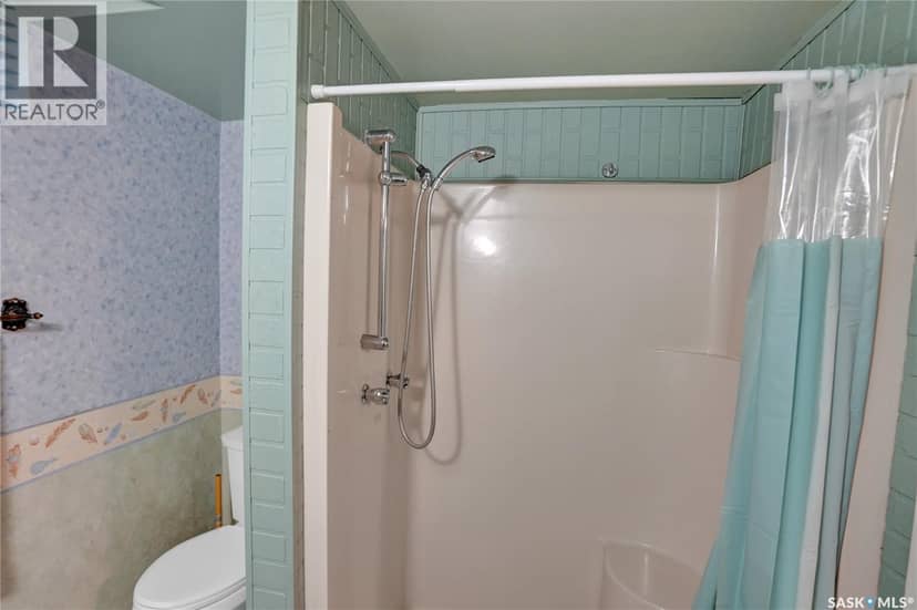 972 Simcoe Street — photo 39 of 40