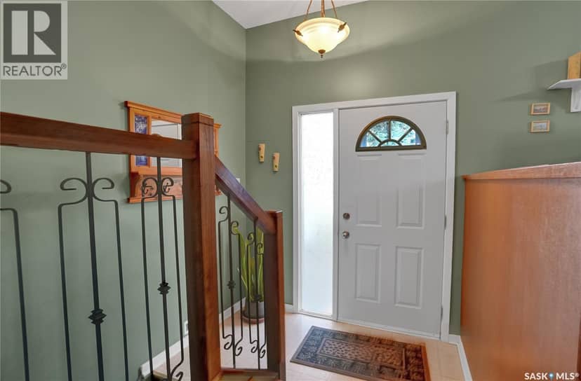 972 Simcoe Street, Moose Jaw, photo 4